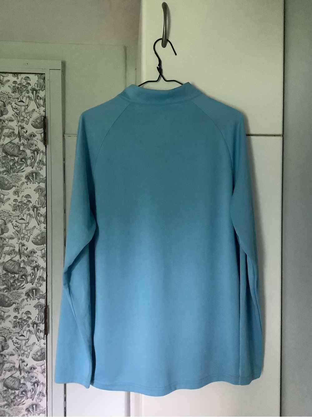 Performance Pullover - Picture 2 of 10